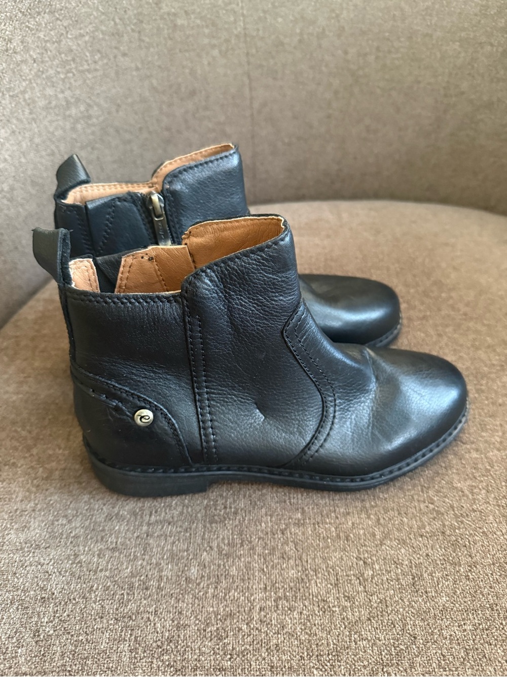 Easy Spirit Black Leather Women's Ankle Booties with Side Zip